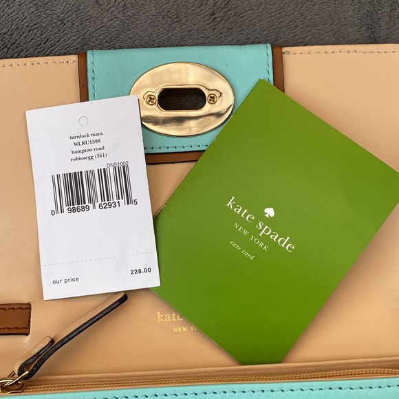Kate Spade Turnlock wristlet wallet Robins Egg NWT - Picture 5 of 5